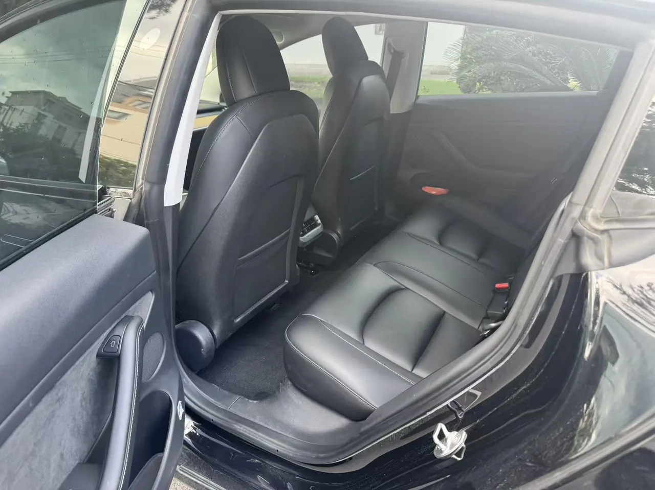 Tesla 2022 Model 3 rear-wheel drive version of automatic transmission 4