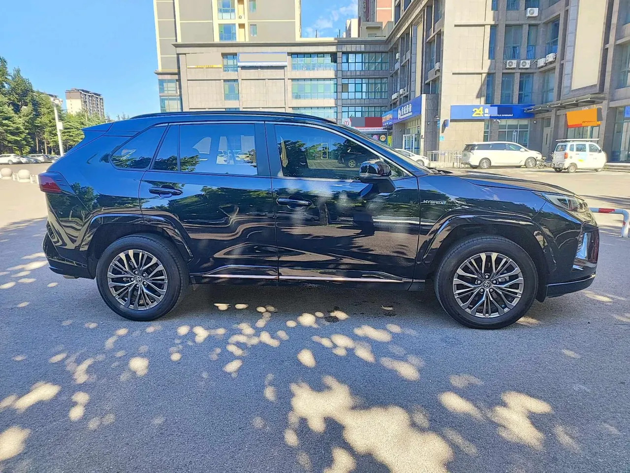 Toyota 2024 Weilanda Dual Engine 2.5 Stepless Two-Drive Luxury PLUS Edition Automatic Gear 9