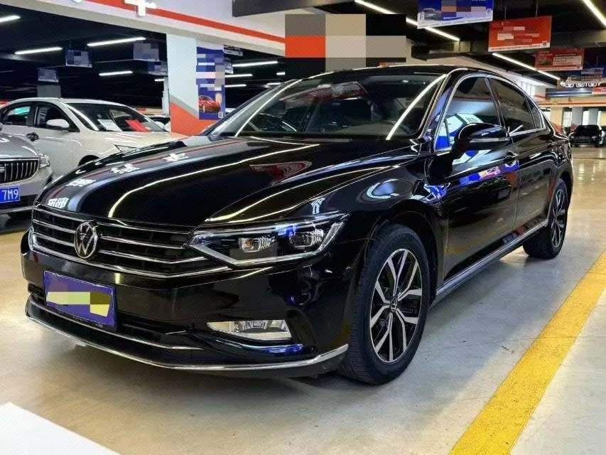 Volkswagen 2020 Magotan 2.0TSI 330TSI Leading Automatic - View 1