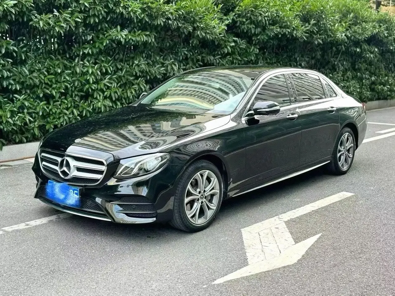 Mercedes Benz E-Class 2020 E 300 L 2.0T Sports Fashion Automatic Gear - View 1