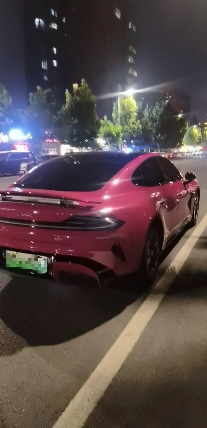 MI 2024 SU 7 800km 4-wheel drive ultra-long endurance high-end smart driving Max version automatic gear 10