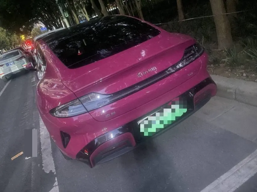 MI 2024 SU 7 800km 4-wheel drive ultra-long endurance high-end smart driving Max version automatic gear 6