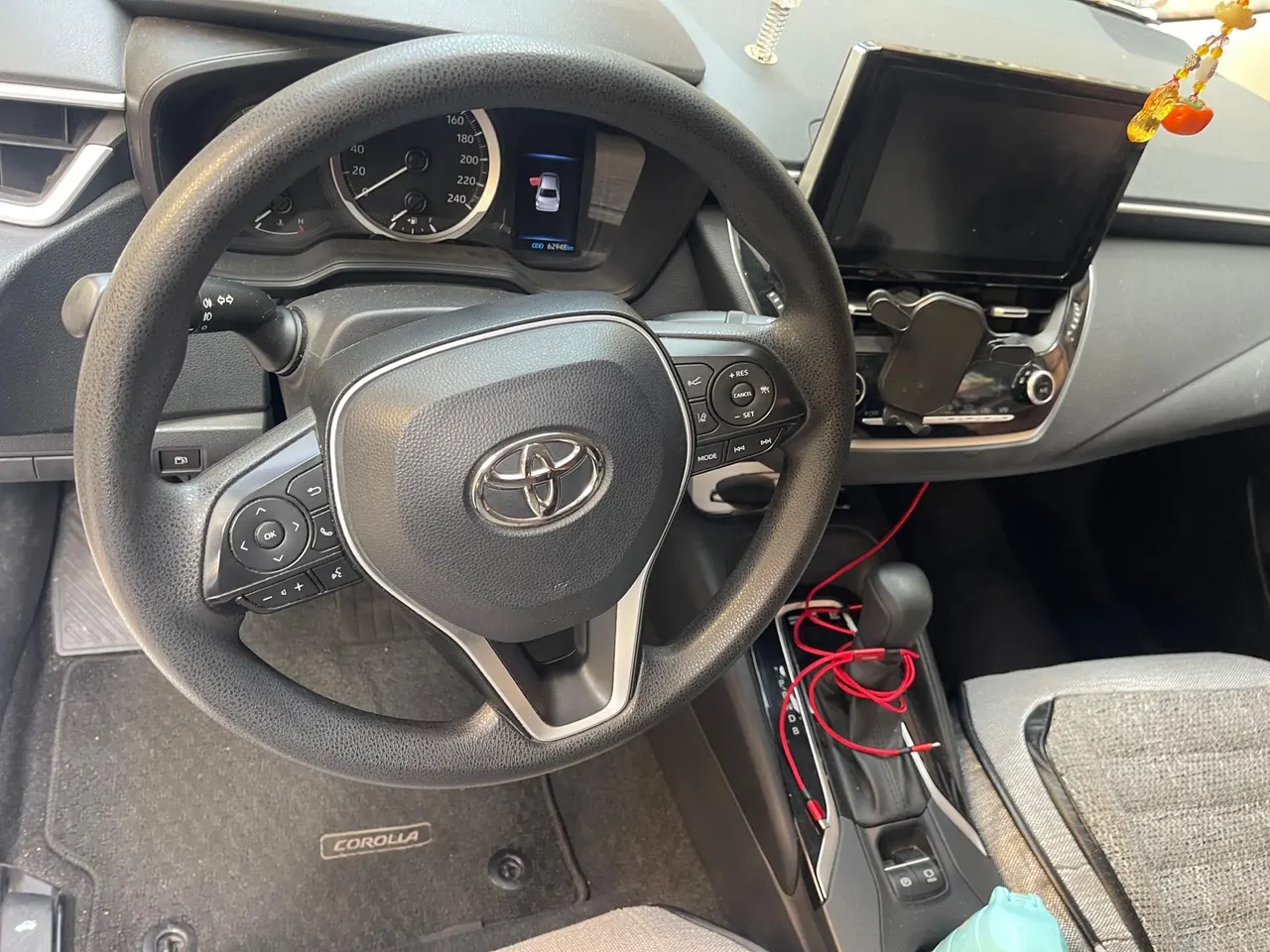 Toyota 2021 Corolla Double Engine 1.8 Stepless Elite Automatic Gear 3