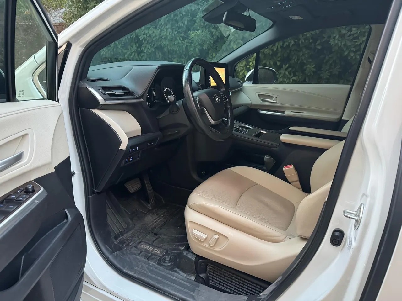 Toyota 2021 Sana 2.5 Stepless Deluxe Edition Automatic Gear 6
