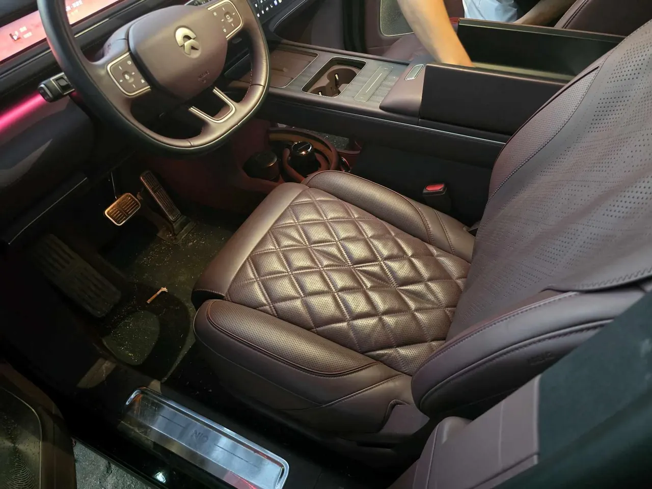 NIO 2026 ES8 6-seat executive deluxe automatic gear 2