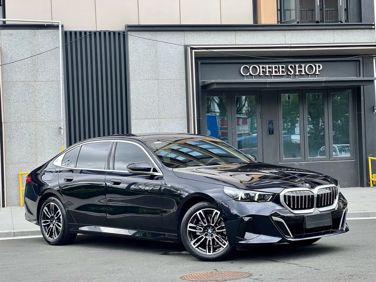 BMW 5 series 2025 525Li 48V 2.0T M sports suit automatic gear 3