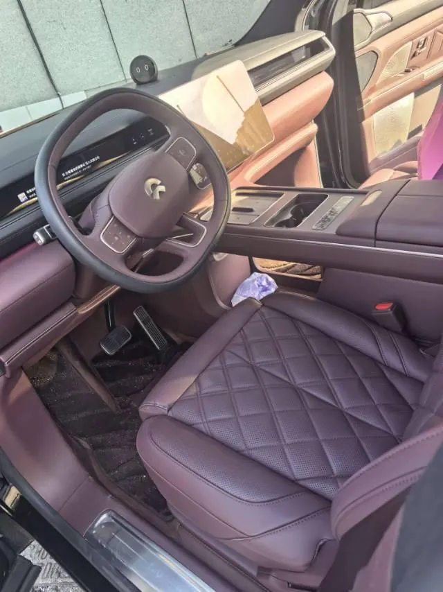 NIO 2026 ES8 5-seat Executive Deluxe Automatic Gear 3