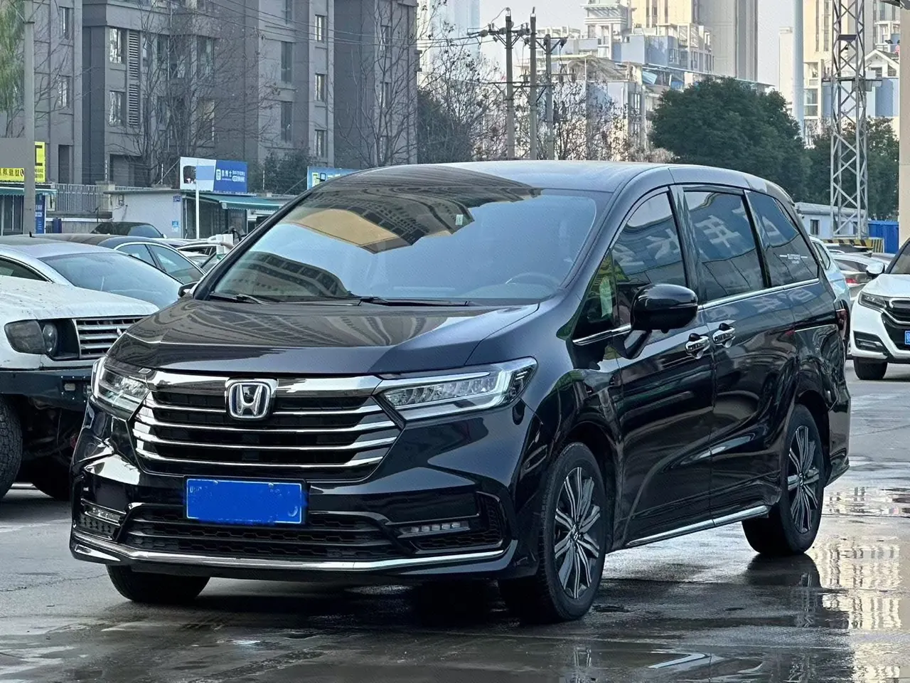 Honda 2026 Odyssey Hybrid 2.0 Stepless Sharp and Pleasant Edition Automatic Gear - View 1