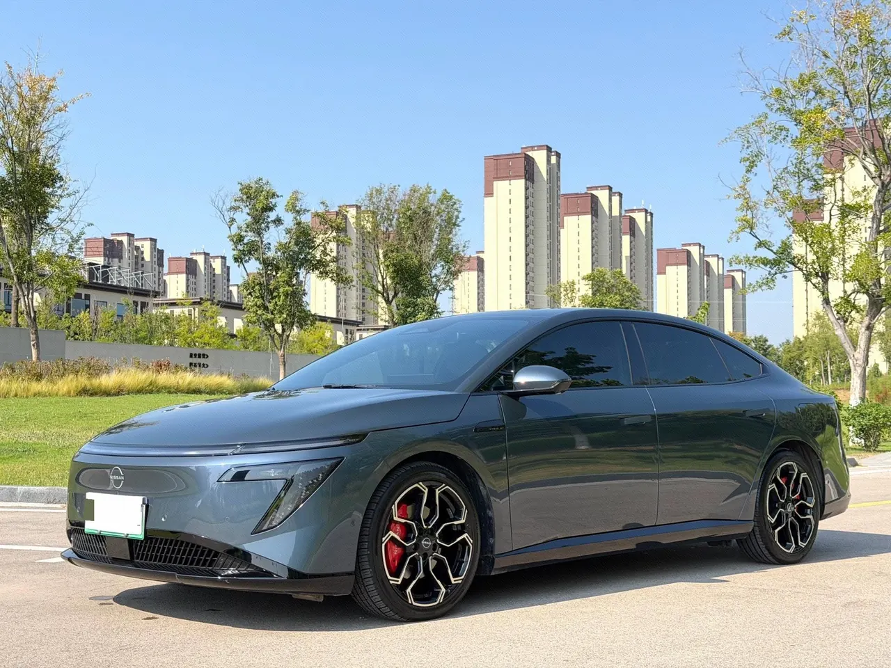 Nissan 2025 N7 625 Max Automatic - View 1