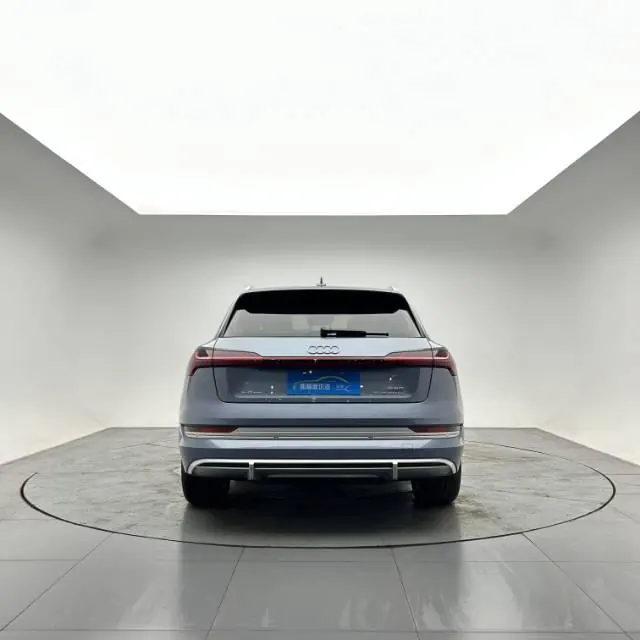 Audi 2021 e-tron 50 Quattro Complete Selection of Automatic Transmission 5
