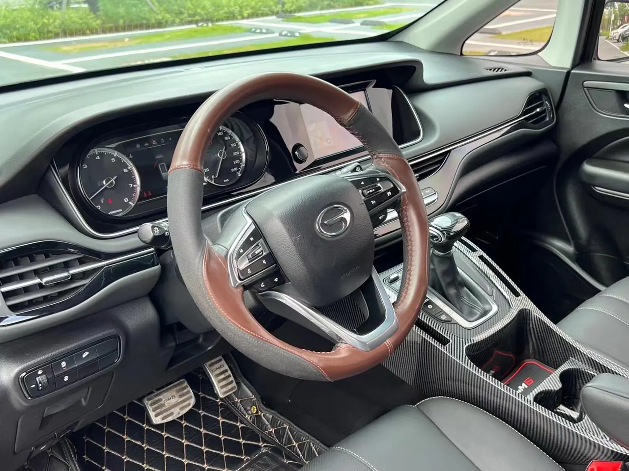 Chuanqi 2021 M6 1.5T 270T Premium Edition 7-seat Automatic Gear 5