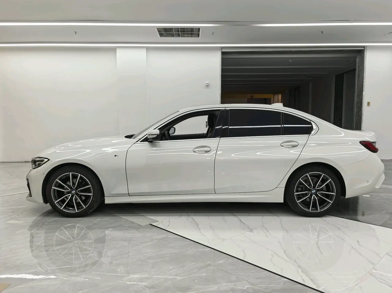 BMW 3 Series 2021 325Li 2.0T M Sports Suit (Modified) Automatic Gear 3