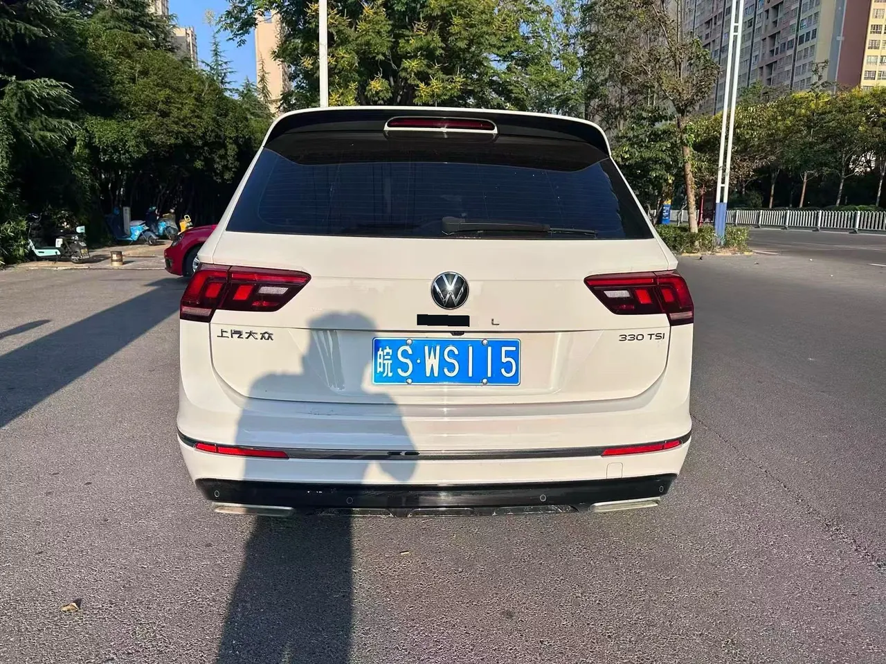 Volkswagen 2021 Tiguan L R-Line 2.0TSI 330TSI Two-Drive Overdrive Automatic Gear 7