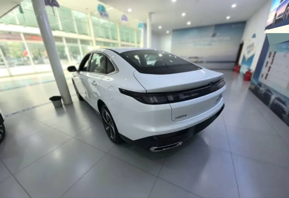 ChangAn 2026 Yidong HEV 1.5 Blue Whale Super Qing Yue Xiang Automatic Gear 4