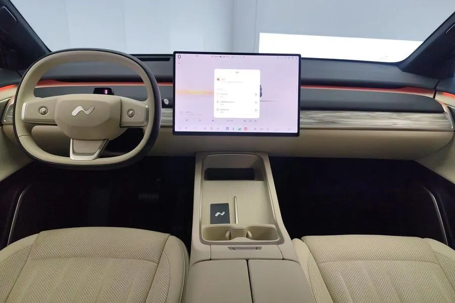 ONVO 2025 L60 60kWh four-wheel drive version automatic gear 4