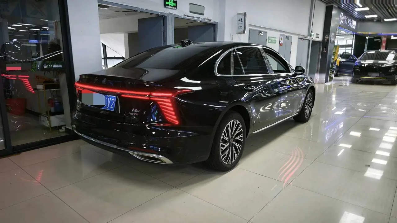 HongQi 2025 H5 2.0T Flag Chang 500000 Commemorative Automatic Gear 7