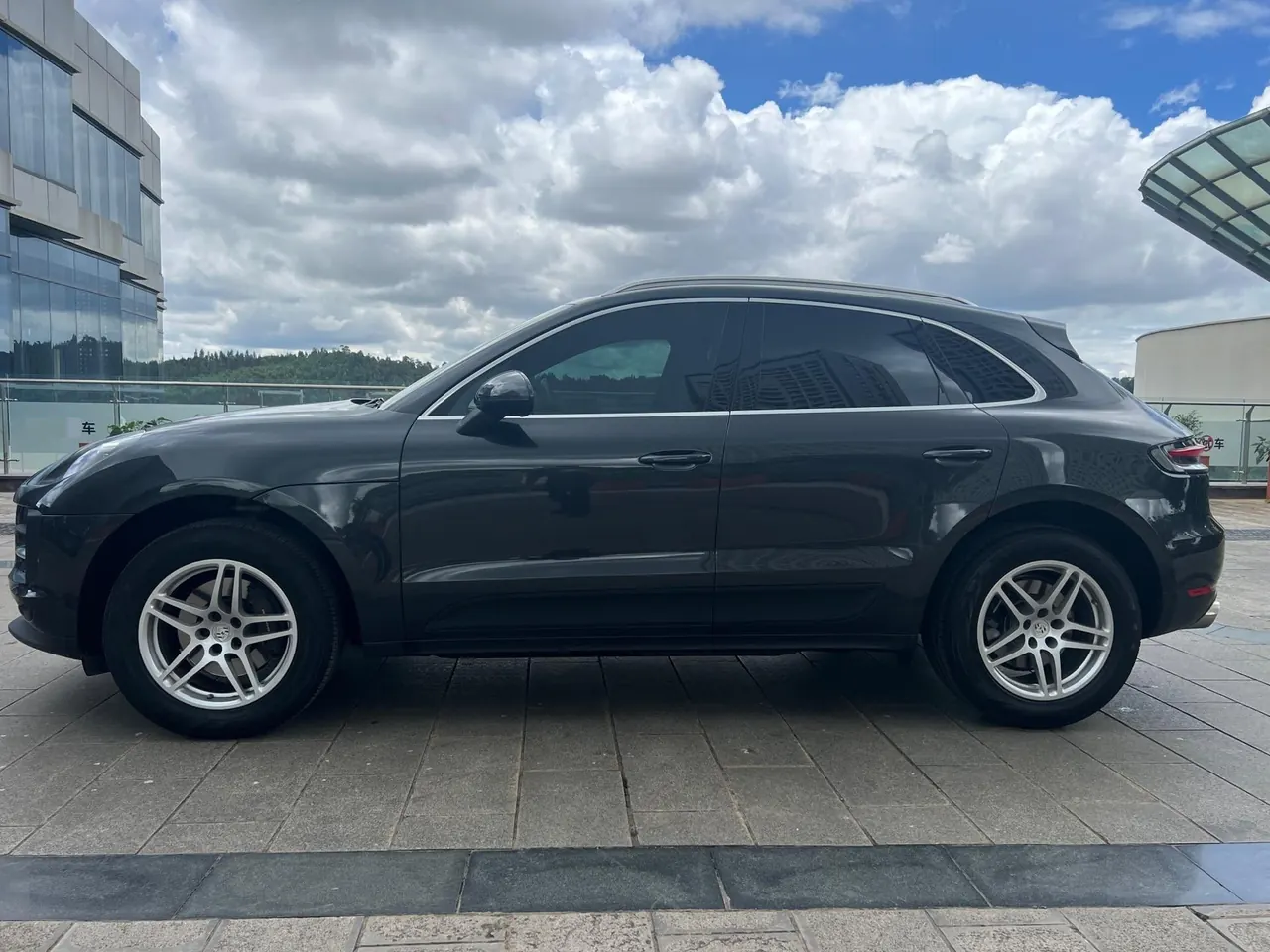 Porsche Macan (Imported) 2021 Macan 2.0T Automatic Gear 4