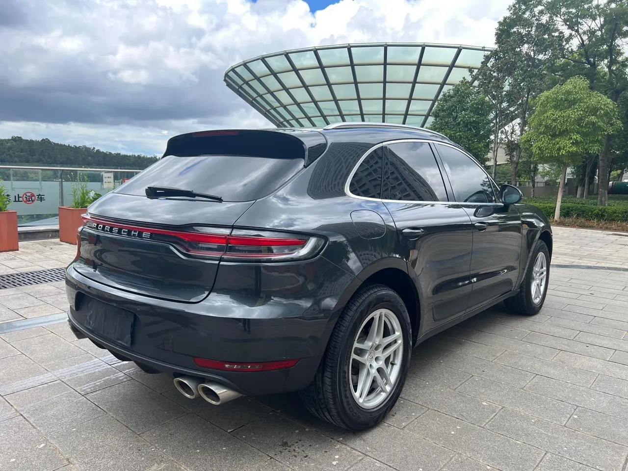 Porsche Macan (Imported) 2021 Macan 2.0T Automatic Gear 5