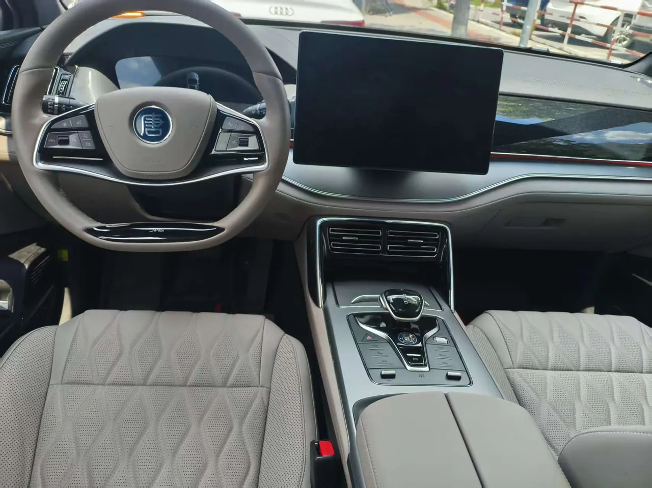BYD Tang New Energy 2025 Tang DM-i 1.5T Stepless 115KM Honorable Automatic Gear 3