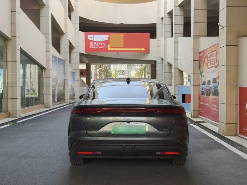 BYD 2025 Han l DM-i 1.5T stepless 200KM laser Radar flagship automatic gear 4