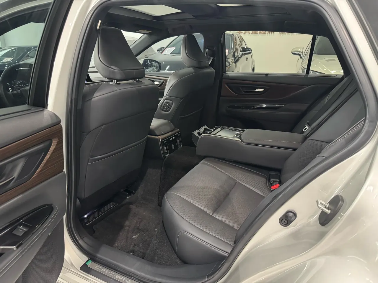 Toyota Crown (Imported) 2024 Crown 2.5 Stepless to Enjoy Automatic Gear 7