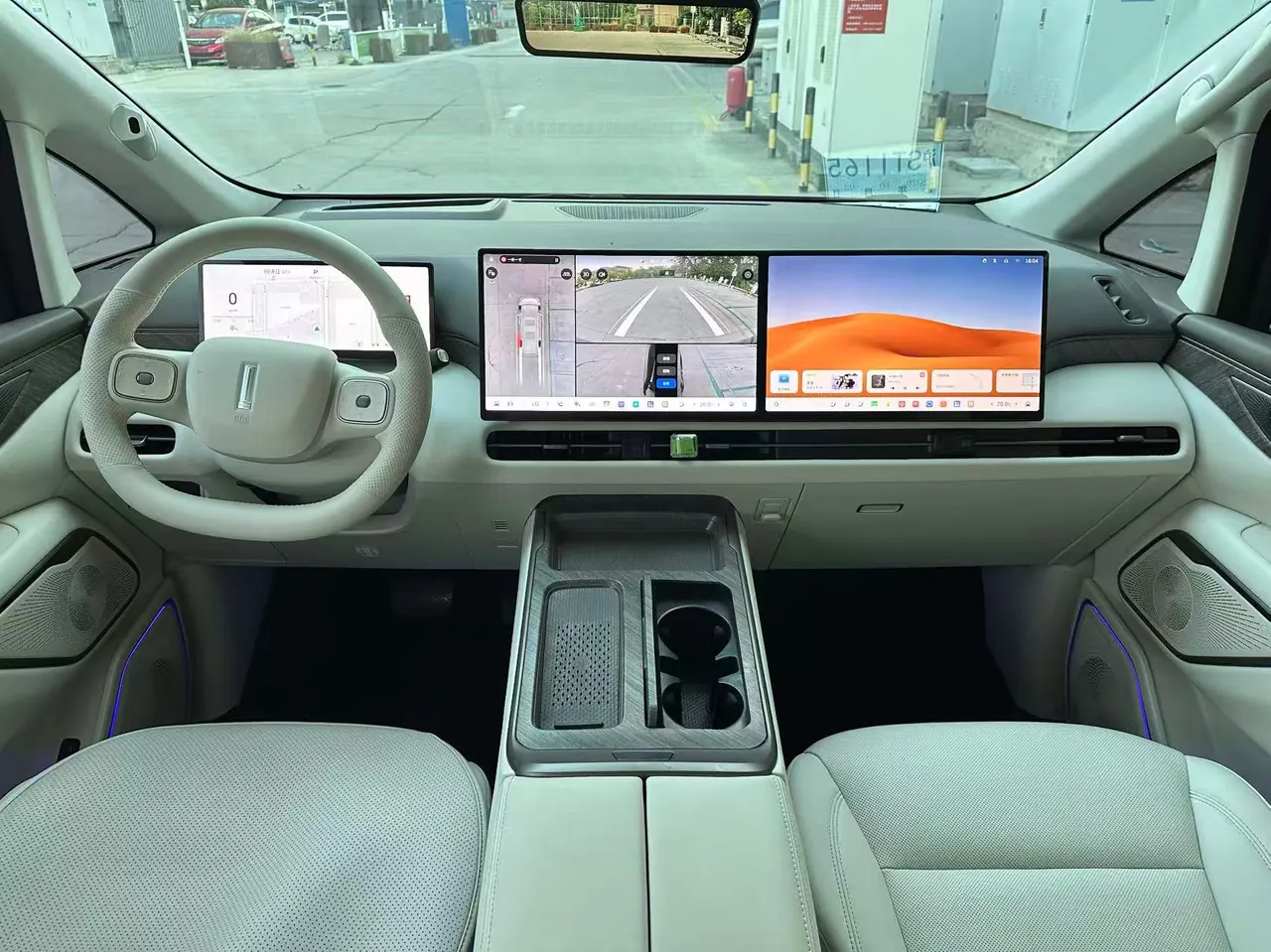WEY 2025 VV7 Hi4 1.5T Four-Wheel-Drive Automatic Model 4