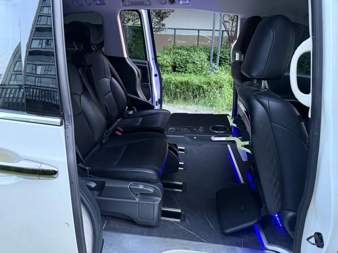 Honda 2024 Odyssey Hybrid 2.0 Stepless Sharp and Pleasant Edition Automatic Gear 8