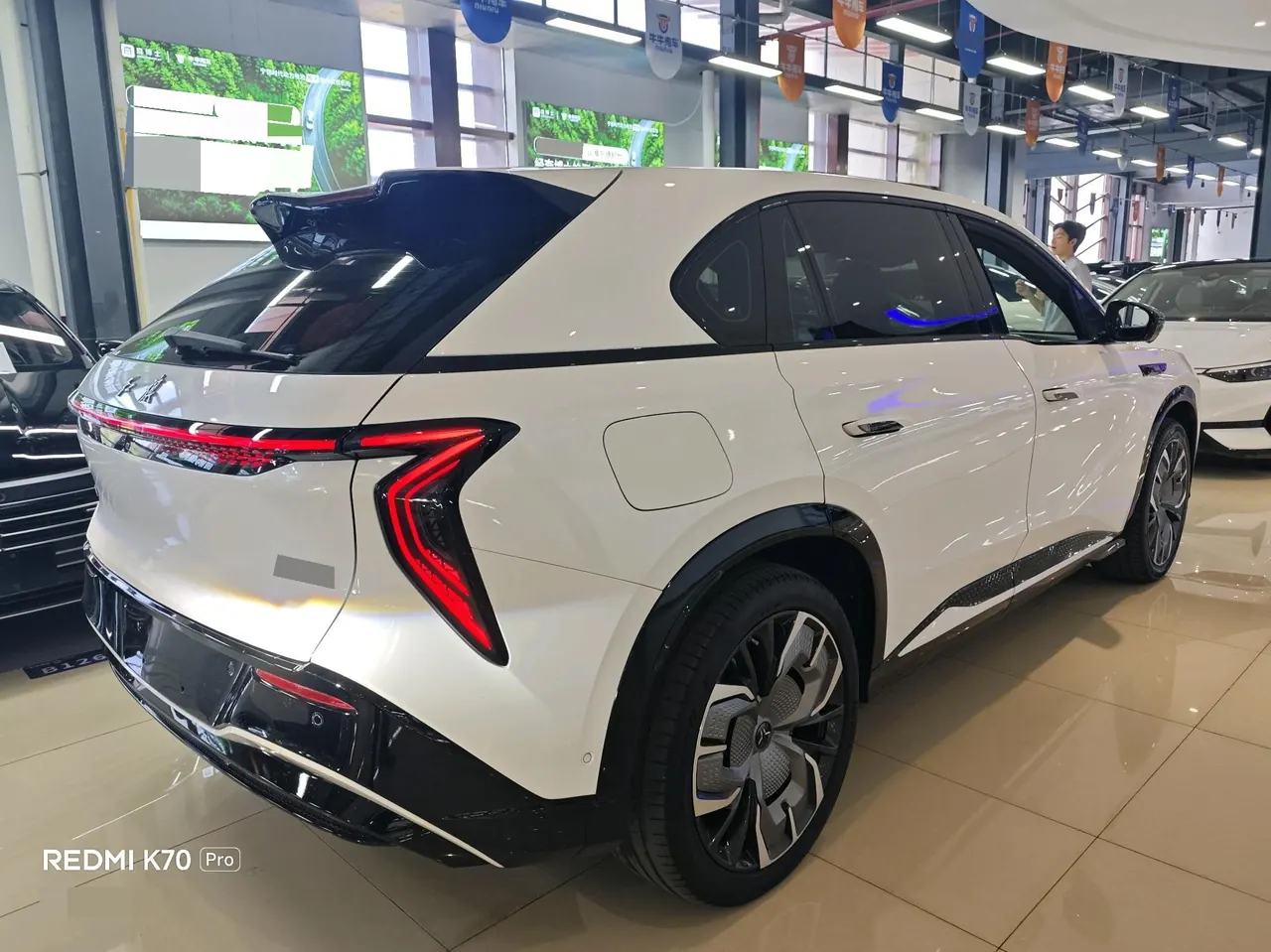 HongQi 2025 Tiangong 08 Pioneer Edition 565 Pro Four-wheel Drive Edition Automatic Gear 10
