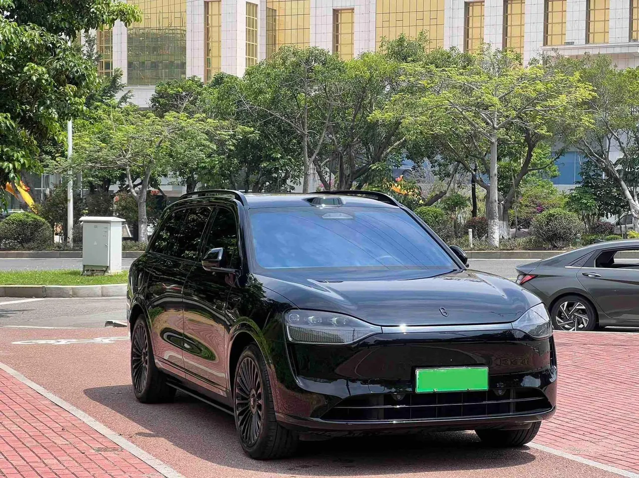AITO 2025 AITO M9 extended range Ultra version 52kWh5 seat version automatic gear 3