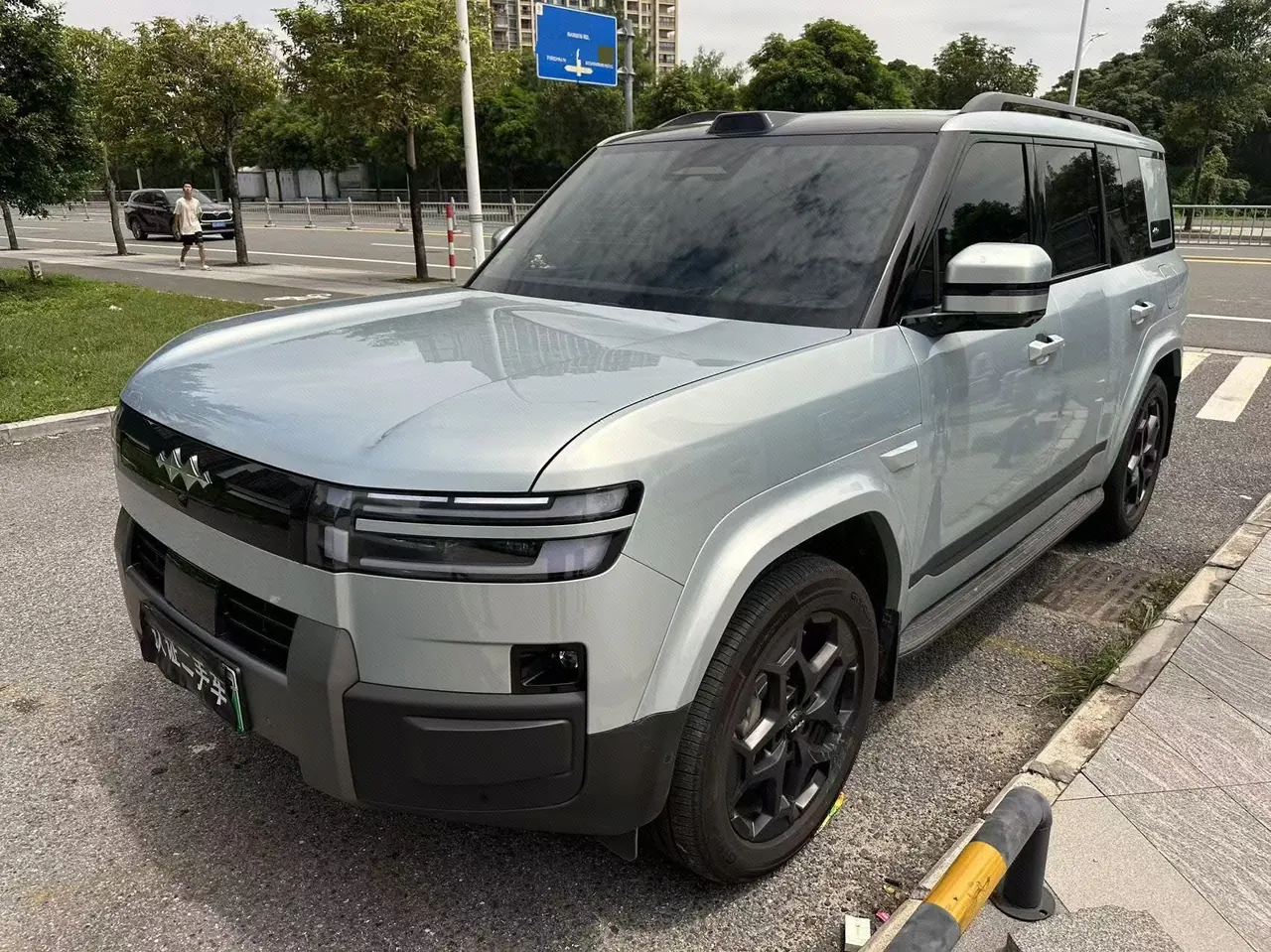 FangChengBao 2025 titanium 7 1.5T stepless 190KM four-wheel drive Ultra version of automatic gear - View 1