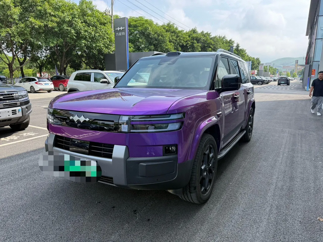FangChengBao 2025 titanium 7 1.5T stepless 190KM four-wheel drive Ultra version of automatic gear - View 1