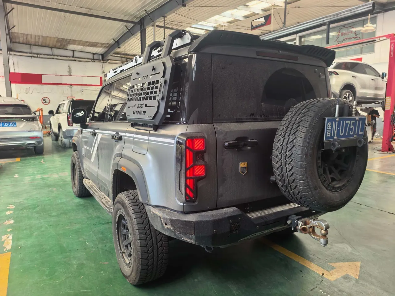 Beijing 2024 BJ40 2.0T Blade Hero Climber Automatic Gear 4