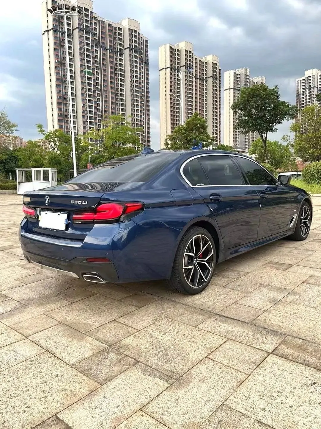 BMW 5 Series 2021 530Li 2.0T Exclusive M Sports Suit Automatic Gear 9