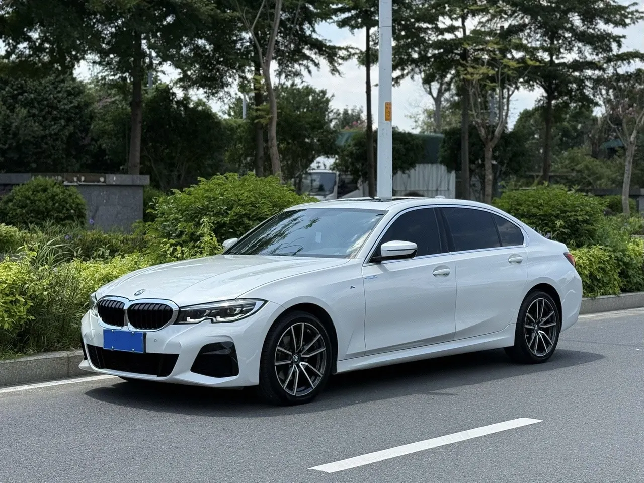 BMW 3 Series 2022 320Li 2.0T M Sports Suit (Modified) Automatic Gear - View 1
