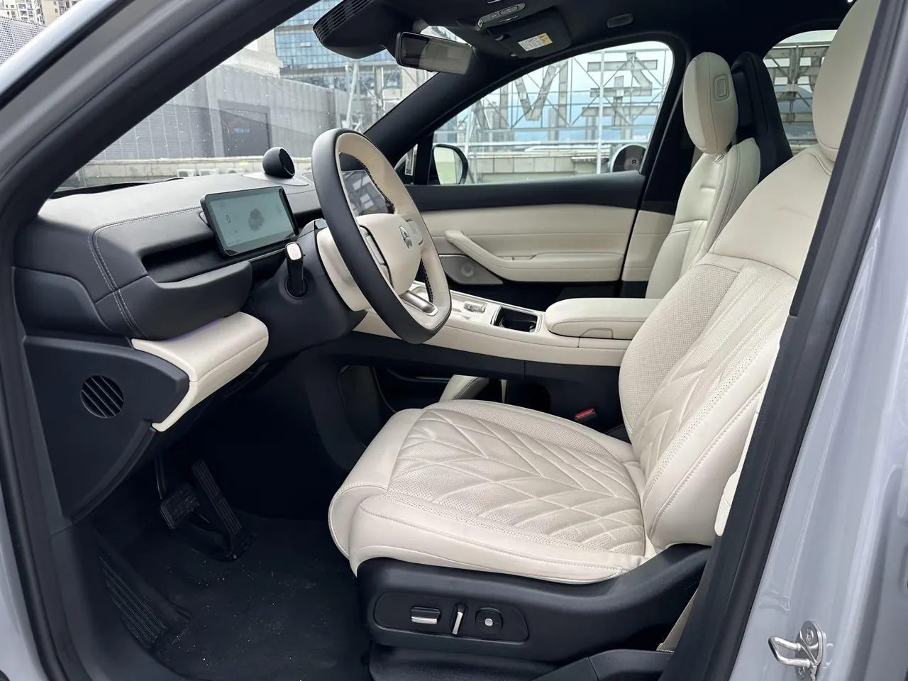 NIO 2025 ES6 75kWh automatic gear 4