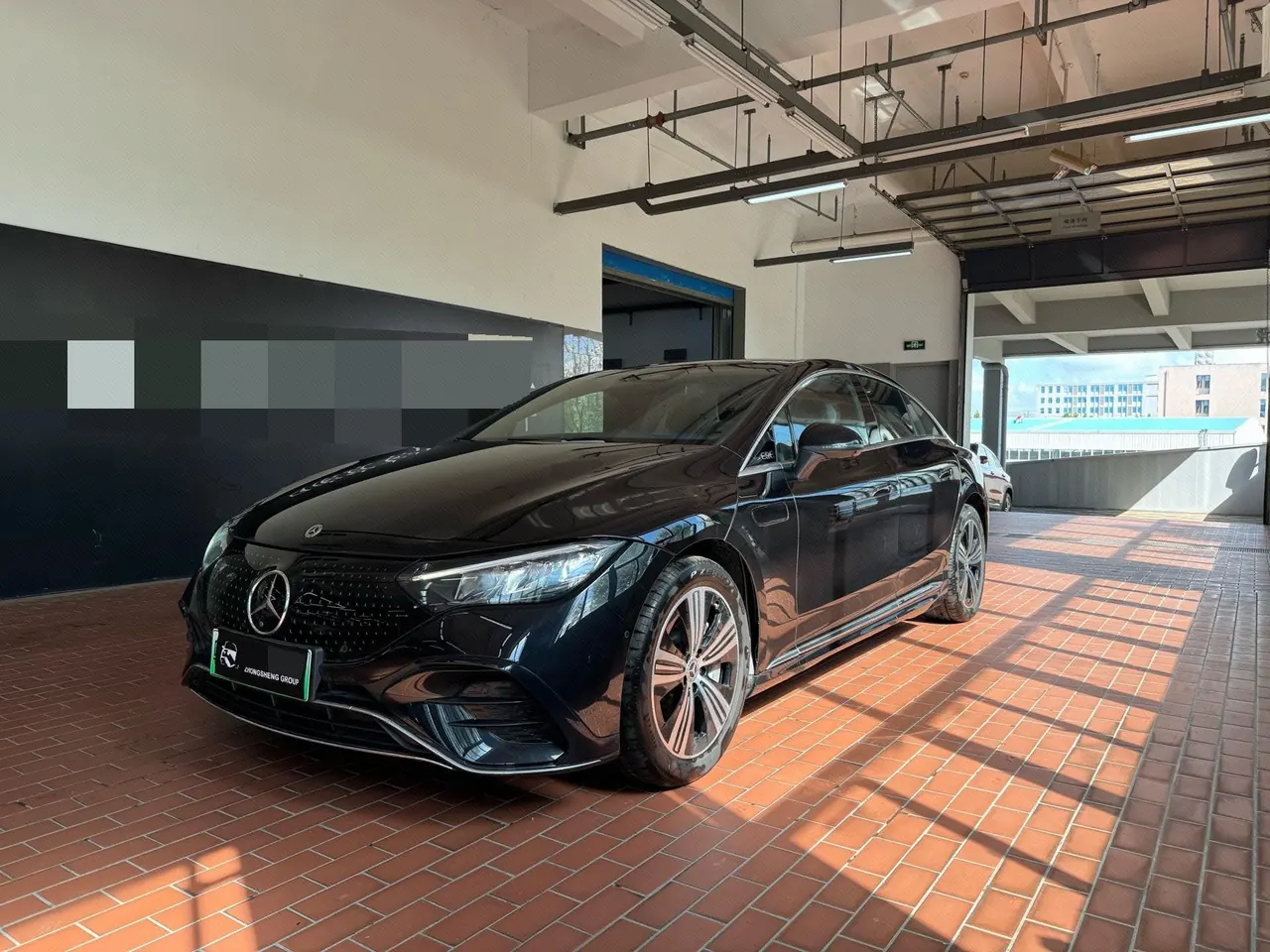 Mercedes Benz 2025 EQE 500 4MATIC EQE 500 4MATIC Pioneer Edition Automatic Gear - View 1