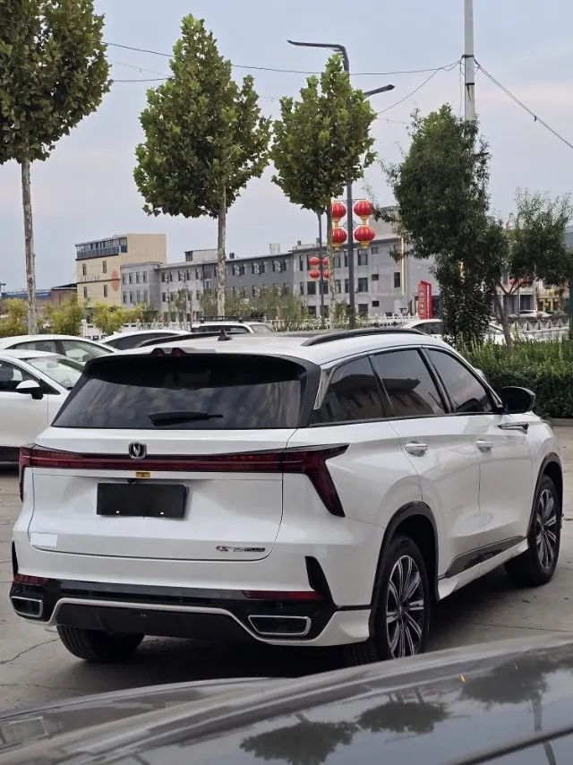 ChangAn 2025 CS75 PLUS 1.5T Champion Edition 6