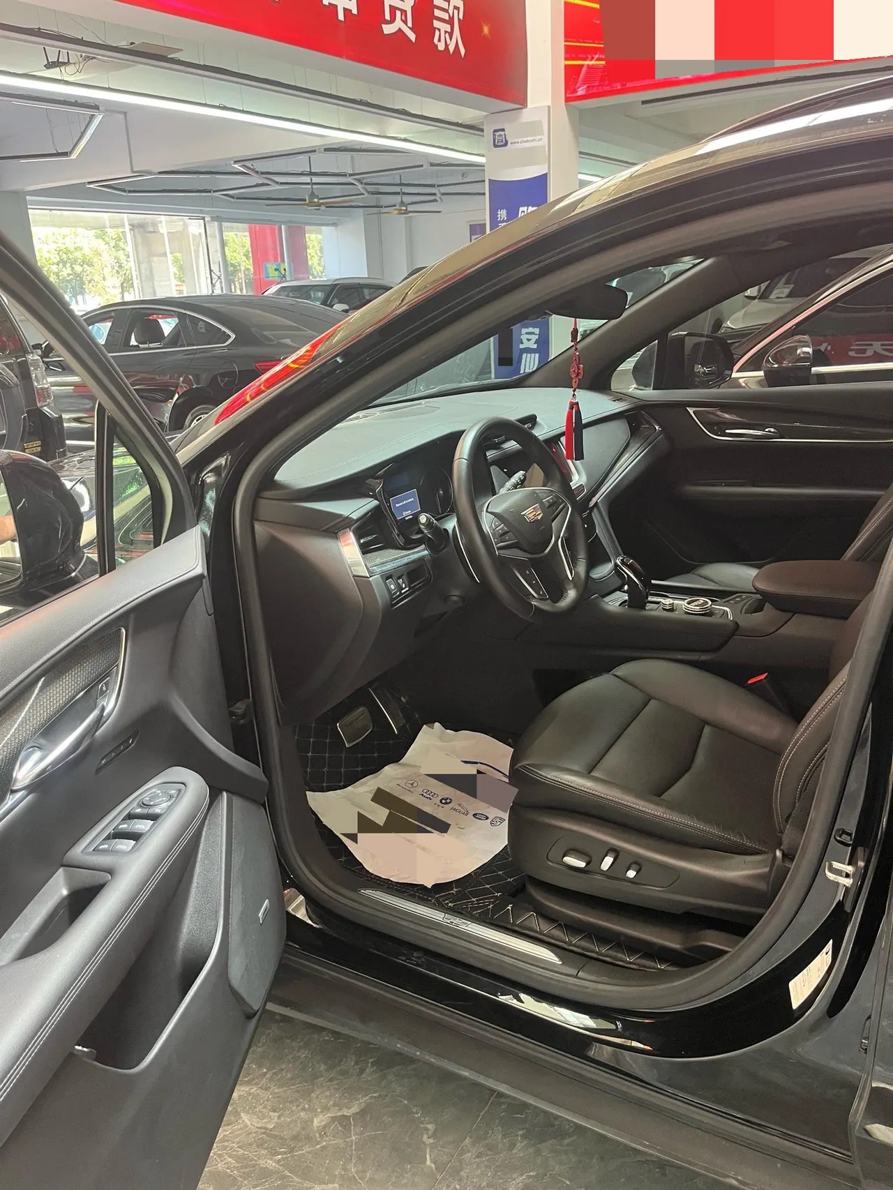Cadillac 2024 XT5 48V 2.0T 4-wheel drive luxury (hummingbird version) automatic gear 7