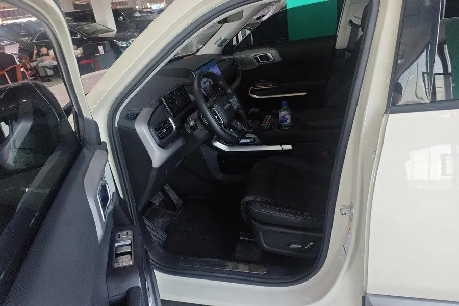 FangChengBao 2025 titanium 3 501KM four-wheel drive intelligent driving Ultra version automatic gear 6