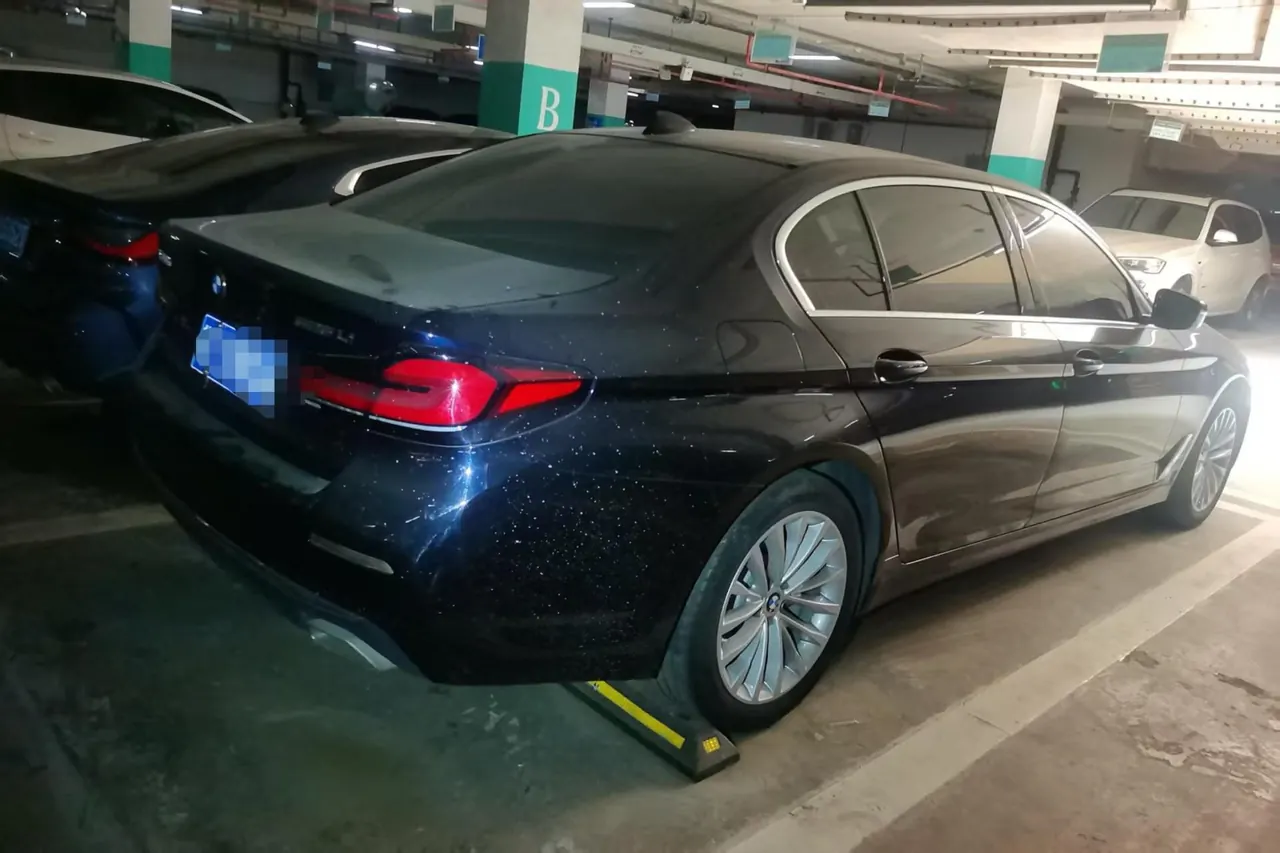 BMW 5 Series 2022 525Li 2.0T Luxury Suit (Modified) Automatic Gear 2