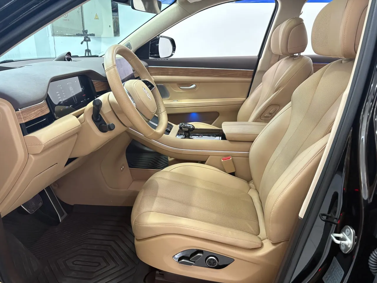 AITO 2024 AITO M7 Smart Drive Four-wheel Drive Ultra Edition 6-seat Automatic Gear 7