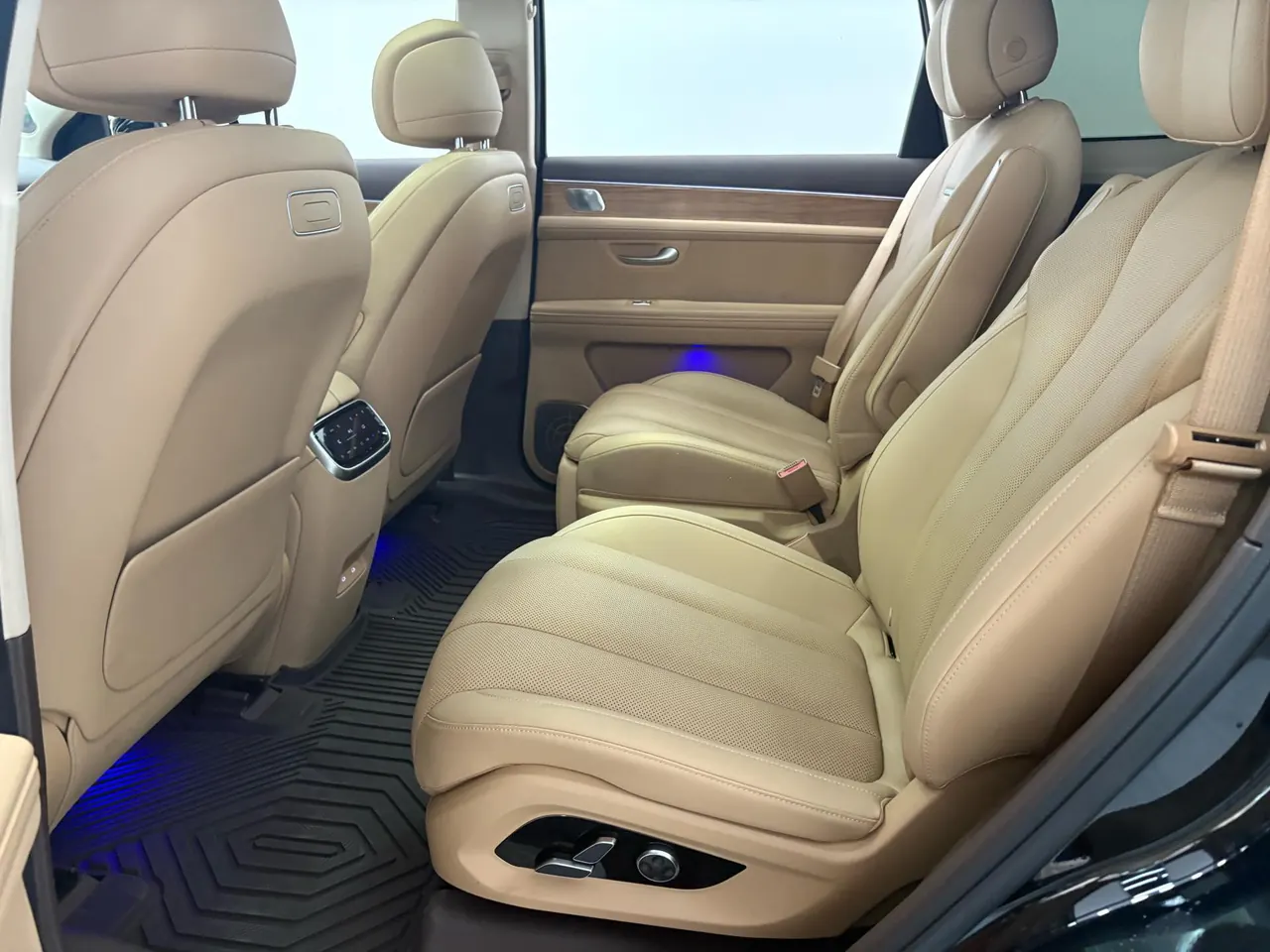 AITO 2024 AITO M7 Smart Drive Four-wheel Drive Ultra Edition 6-seat Automatic Gear 8