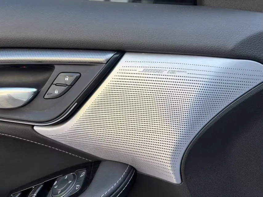 Cadillac 2022 CT5 2.0T 28T Luxury (Standard Edition) Automatic Gear 6