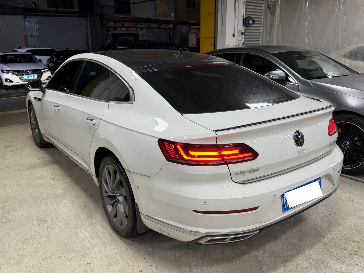 Volkswagen 2023 CC 2.0TSI 380TSI eye-catching automatic gear 3