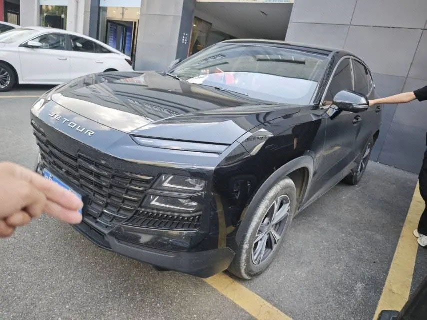 Jetour 2024 Dasheng 1.5T Xingyao PRO automatic gear - View 1