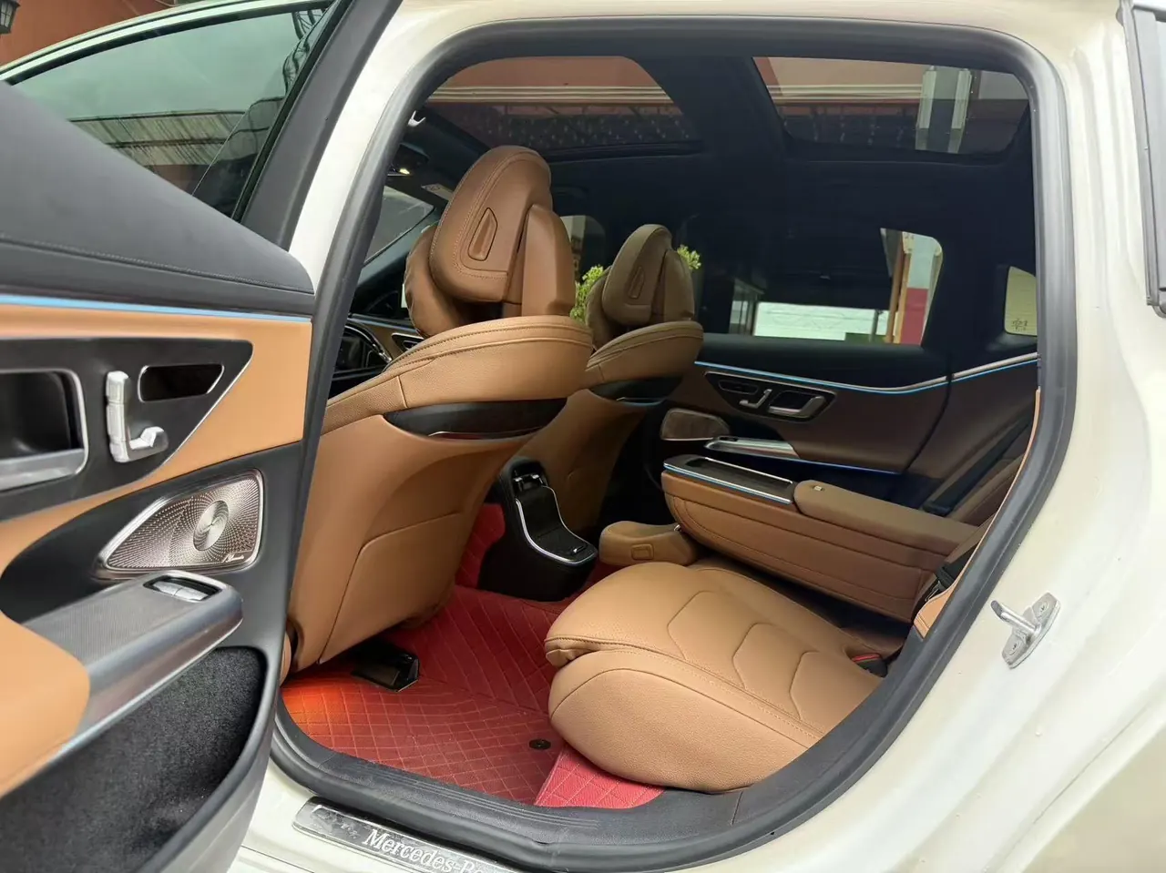 Mercedes Benz E Class 2025 E 300 L 48V 2.0T Luxury Sports Automatic 8