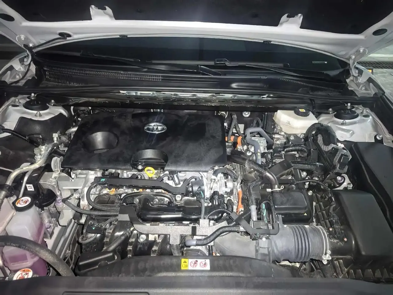 Toyota 2024 Camry Dual Engine 2.0HG Stepless Premium Edition Automatic Gear 5