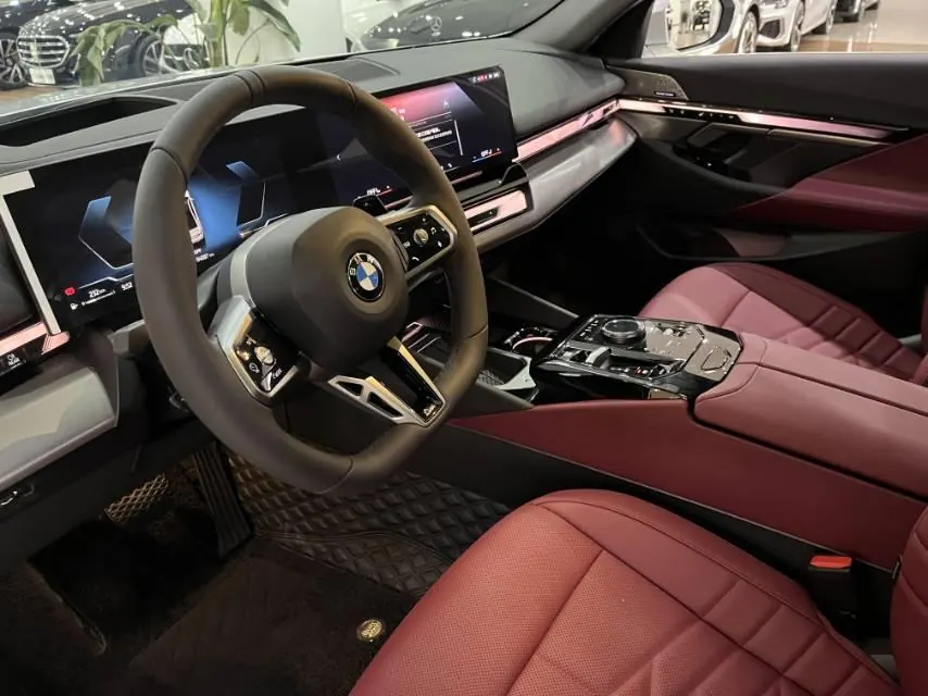 BMW 5 Series 2026 model 530Li 48V 2.0T Leading Edition M Sport Package Automatic 4