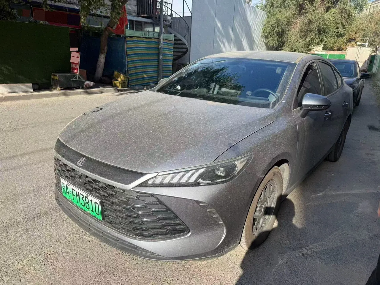 BYD 2025 Qin PLUS DM-i 1.5 stepless intelligent driving version 55KM leading automatic gear - View 1