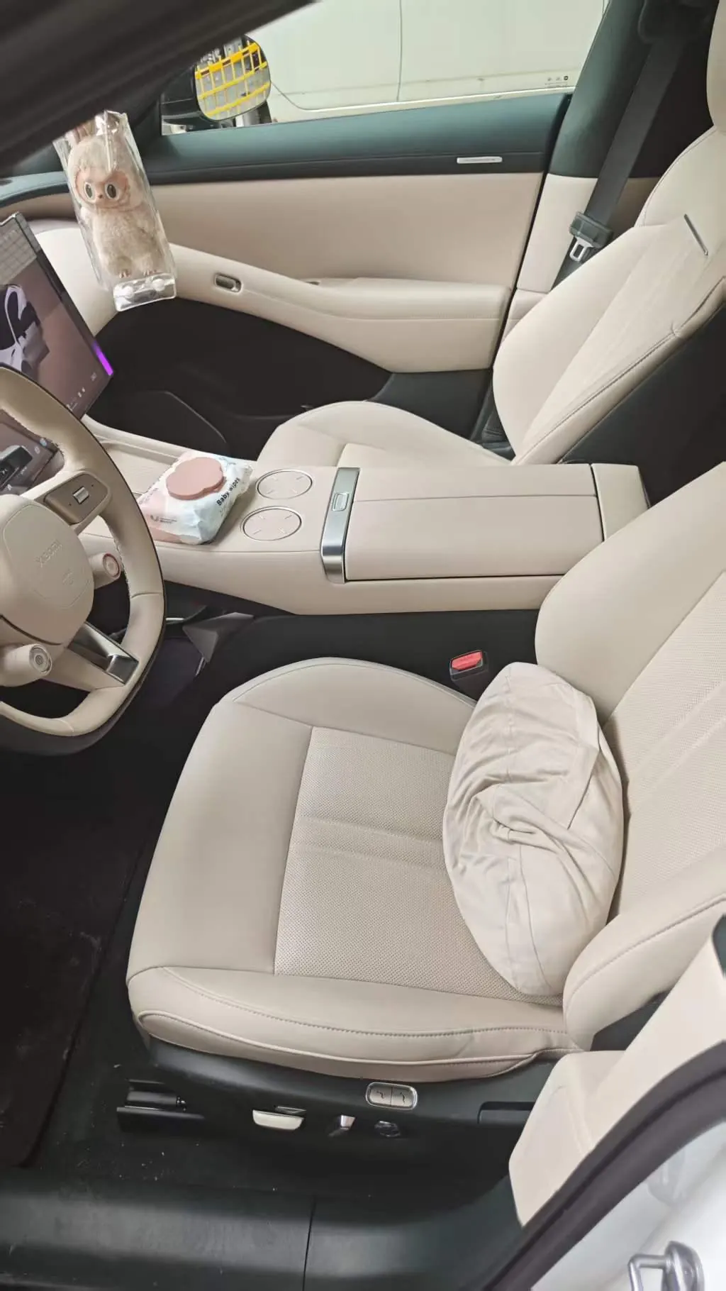 MI 2025 YU7 Long Endurance Rear Drive Automatic Gear 4